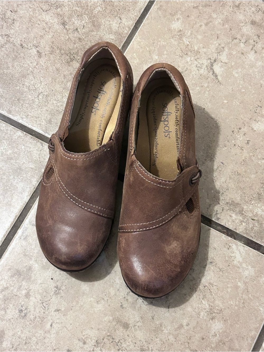 Softspots Women's 7.5W Leather Brown Slip On Ankle Bootie